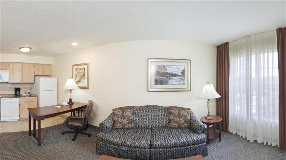 Staybridge Suites Dallas/Addison, An Ihg Hotel Экстерьер фото